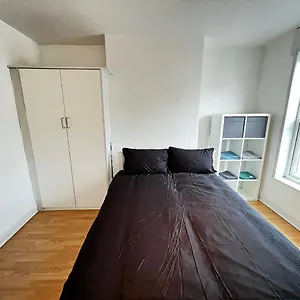 Homestay 36 Park Road Lenton, Nottingham